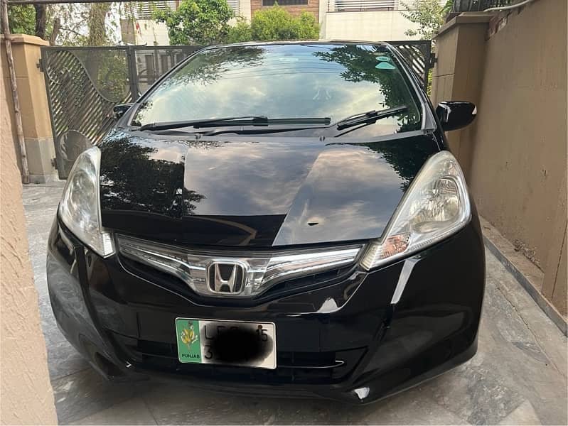 Honda Fit 2011 /15, full option, total genuine, brand new 1