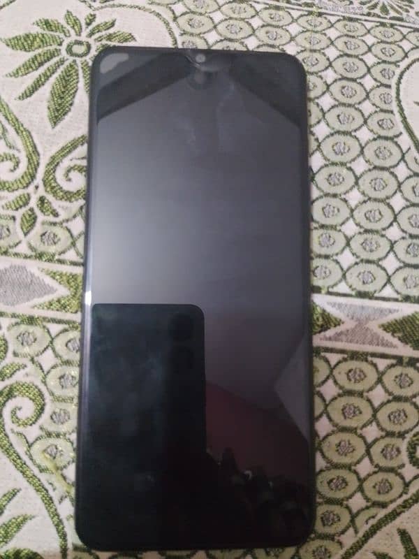 I want sell my Vivo y31. . complete box 03245475040 6