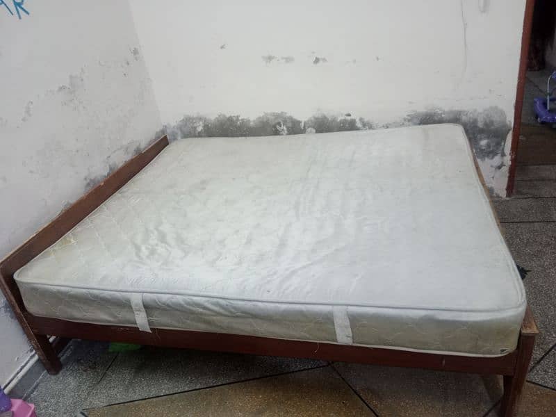 Victoria King size spring mattress with bed contact plz 03015192714 0