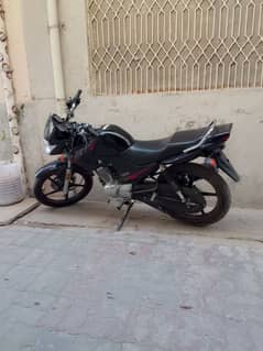 Yamaha like new bike