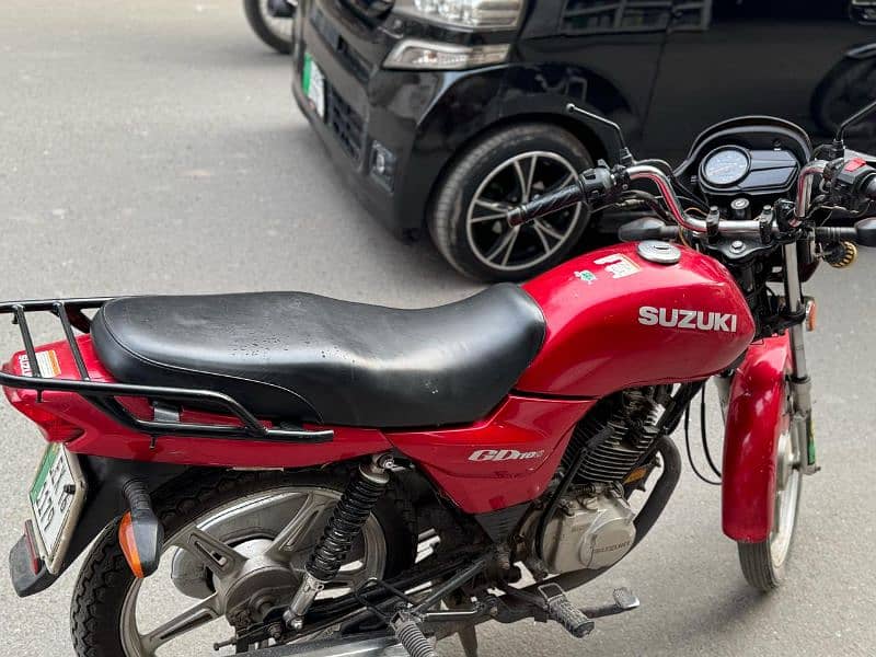 Suzuki gd110s red colour self start good conditoon 2016 model 6