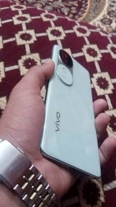 vivo v40e 8+8 gb 265gb storage urgent for sale condition 10 by 10