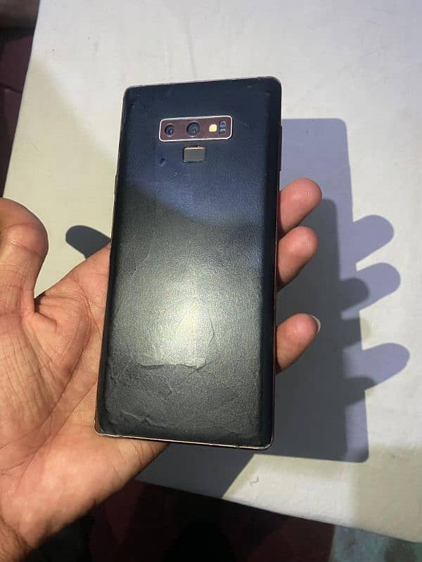 Samsung note 9 condition 10 by 8 back barck  contact naber 03045494764 1