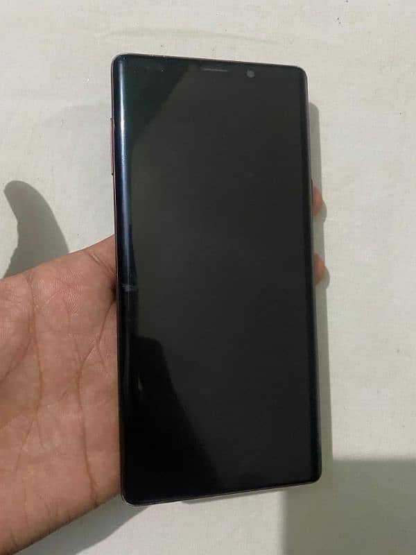 Samsung note 9 condition 10 by 8 back barck  contact naber 03045494764 3