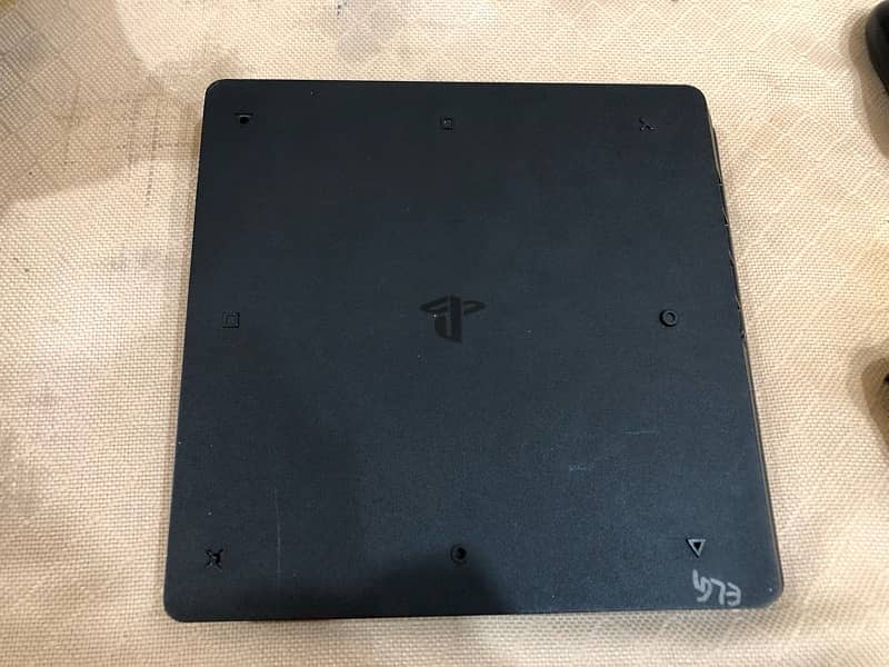 Ps4 SLIM 1TB 5