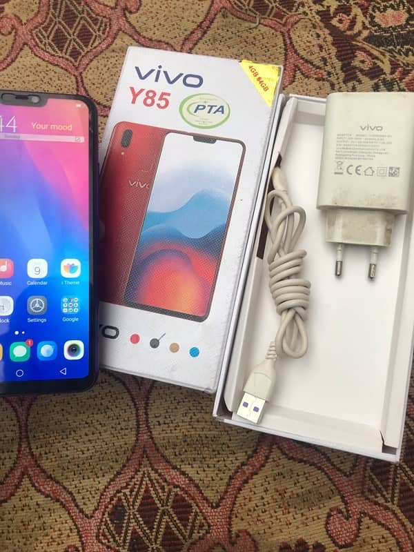 vivo y85a complete box 4gb 64gb 0:3/1/5/9/9/3/8/5/2/1 Whatapp 2