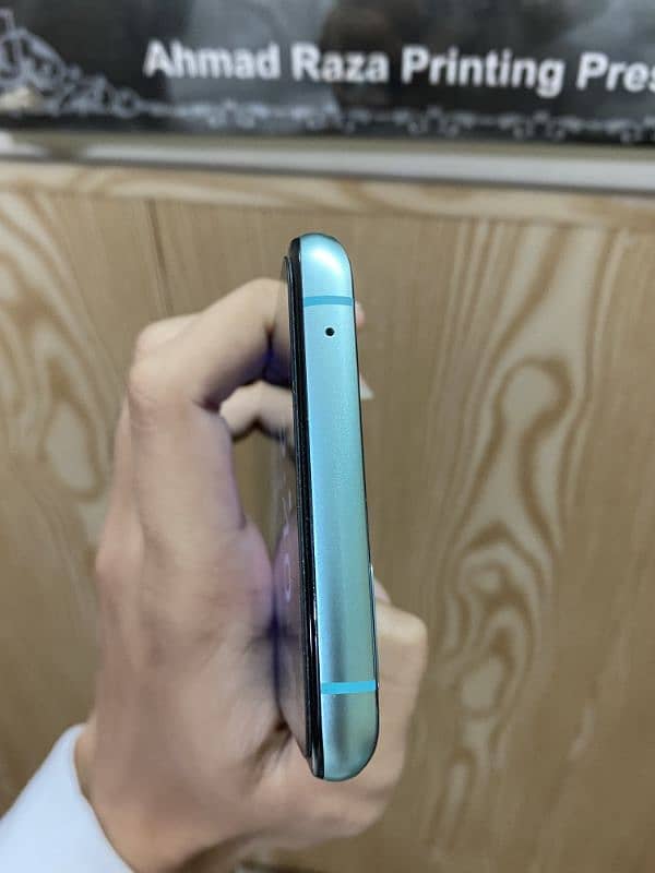 Oneplus 8T Non Pta sim locked 12/256 4