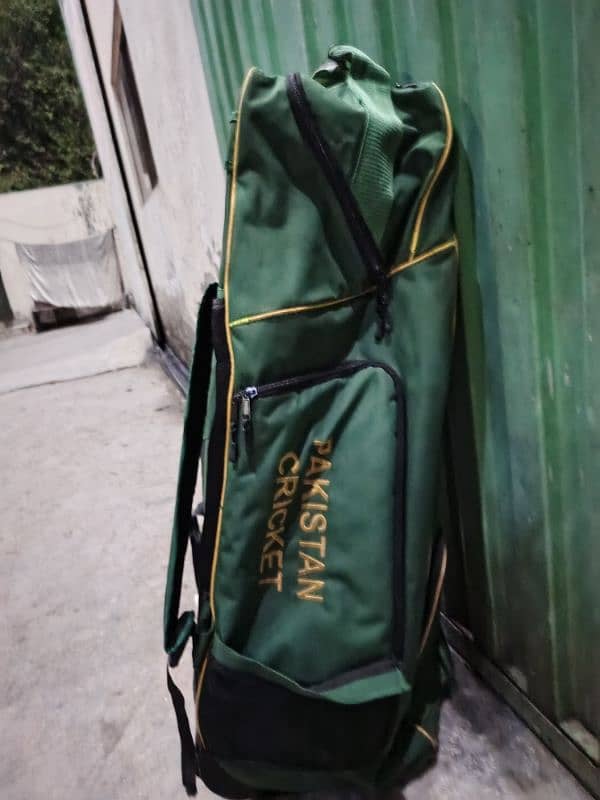 Pakistan team plyers duffle bage new condition 4