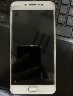 VIVO Y67 Urgent sell (03159736185)