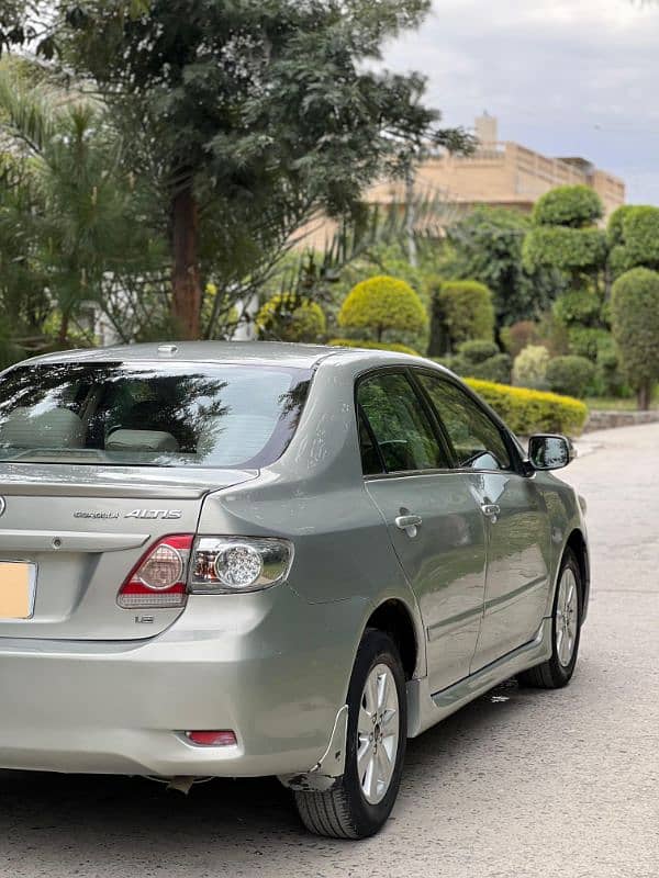 Toyota Corolla Altis 2009 4