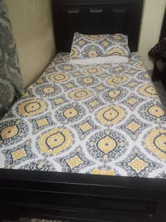 2 single bed good condition