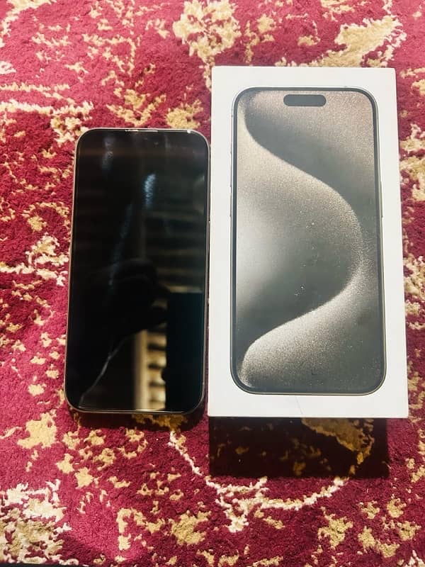 iPhone 15 pro 256gb with box jv 4