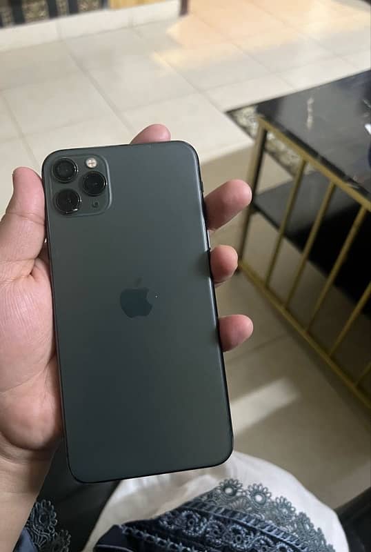 Iphone 11 pro max 256gb pta approved 5