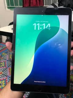 iPad 7th Generation - 128 GB (Wifi + Cellular)