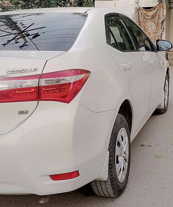 Toyota Corolla XLI 2017 4