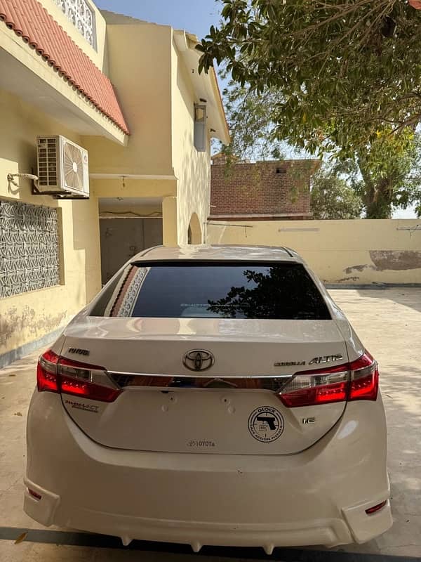 Toyota Corolla Altis 2016 5