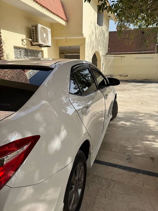 Toyota Corolla Altis 2016 6