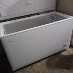 new freezer good condition