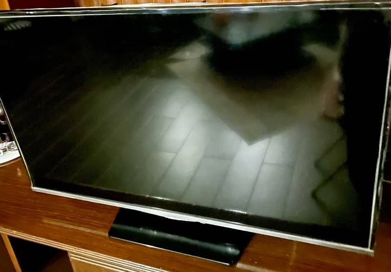 Samsung 40 inch tv - Original 5