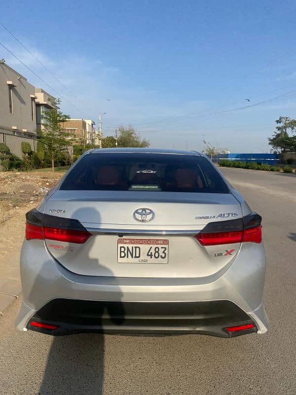 Toyota Corolla Altis 2018 1.6 5