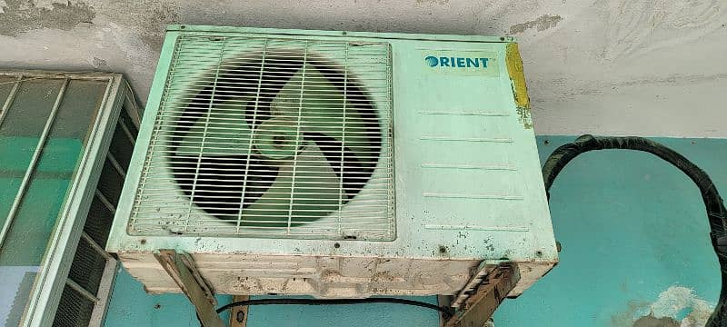 orient split ac 1.5 ton used all ok 2