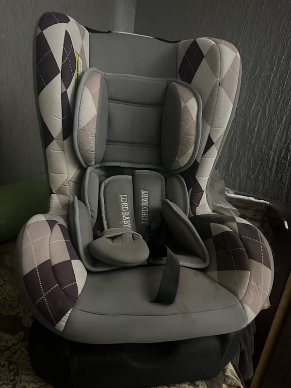 Only some months used New Car seat . 6