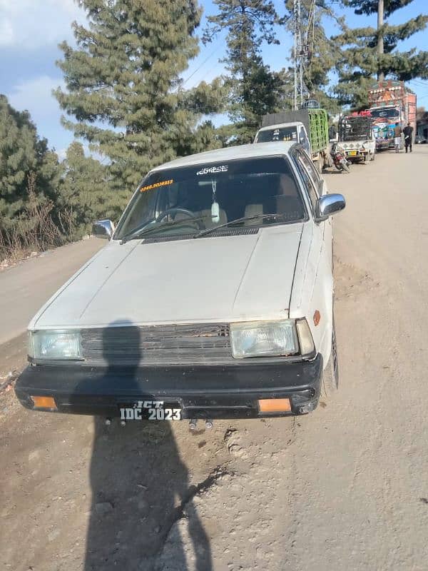 Nissan Sunny 1988 3