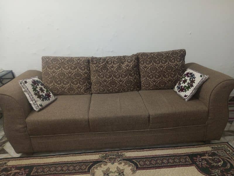 7 seater untouch sofa 0