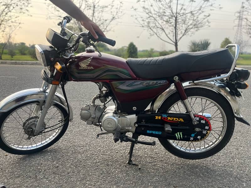 Honda CD 70, Red 0