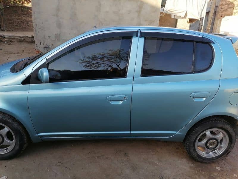 vitz for sale 1