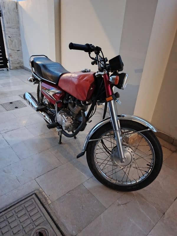 Honda CG125 for sale. 4