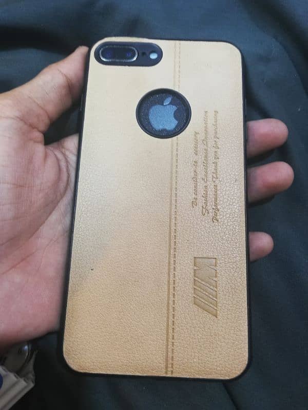 iphone 7plus 256 gb pta aapproved 10 by 8 3