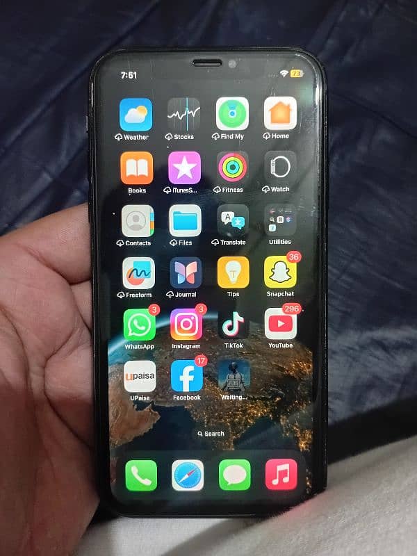 iphone xr urgent sale contact me whats app number (03209414403) 2