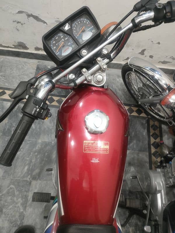 Honda cg125 model 22/23 2