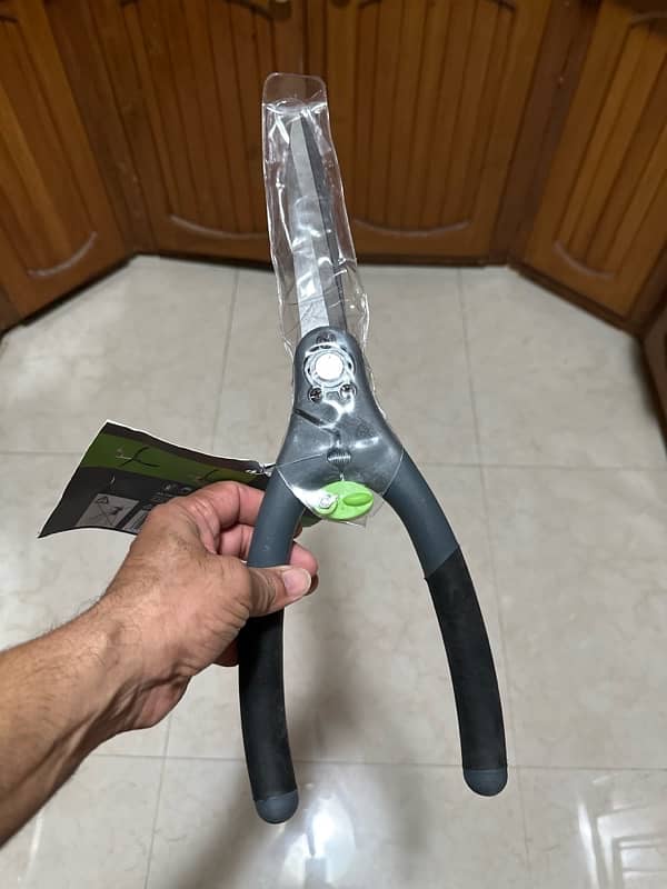 guarding imported cutters worlds ni one brand 2