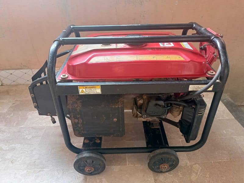 Loncin LC3600DDC - Petrol & Gas Generator - 2.5 KW*  Mint condition 7