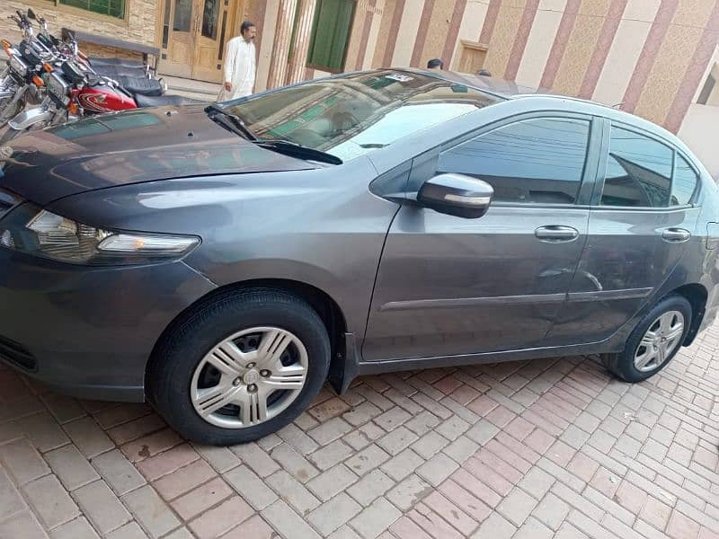 Honda City 2015 model urgent sale 0