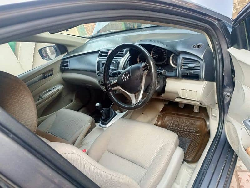 Honda City 2015 model urgent sale 5