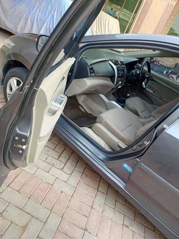 Honda City 2015 model urgent sale 10