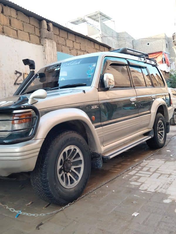 Mitsubishi Pajero 1994 3