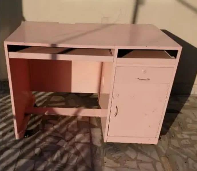 Computer Table 0