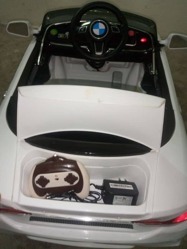 Kids Electric Car O3358O8816O Call/Whatsap. With Remote Charger. 6