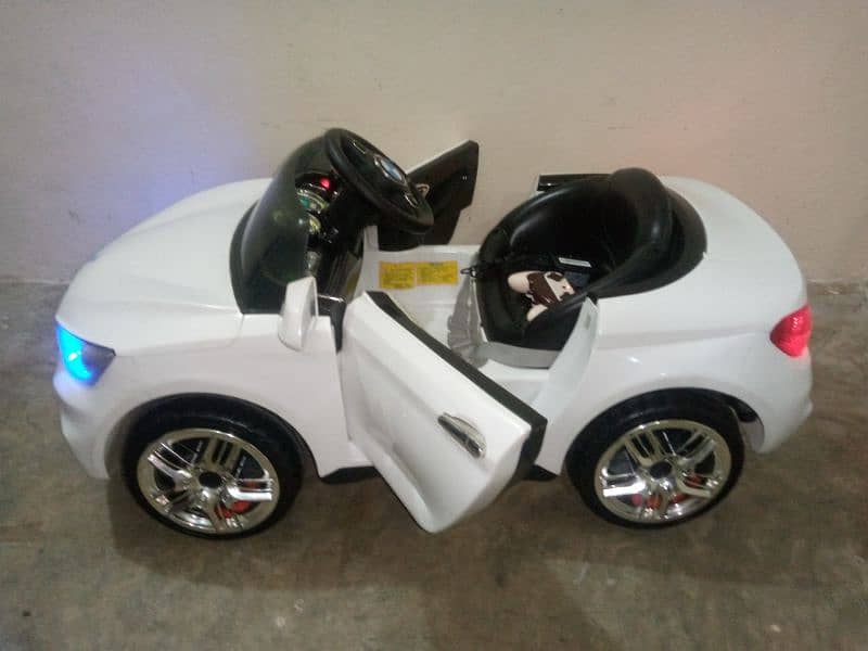 Kids Electric Car O3358O8816O Call/Whatsap. With Remote Charger. 12