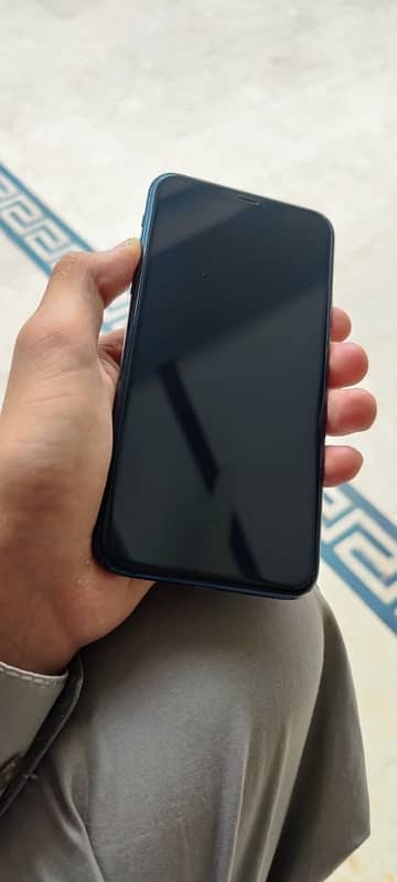 iphone 11 pro max 256gb PTA Approved 8