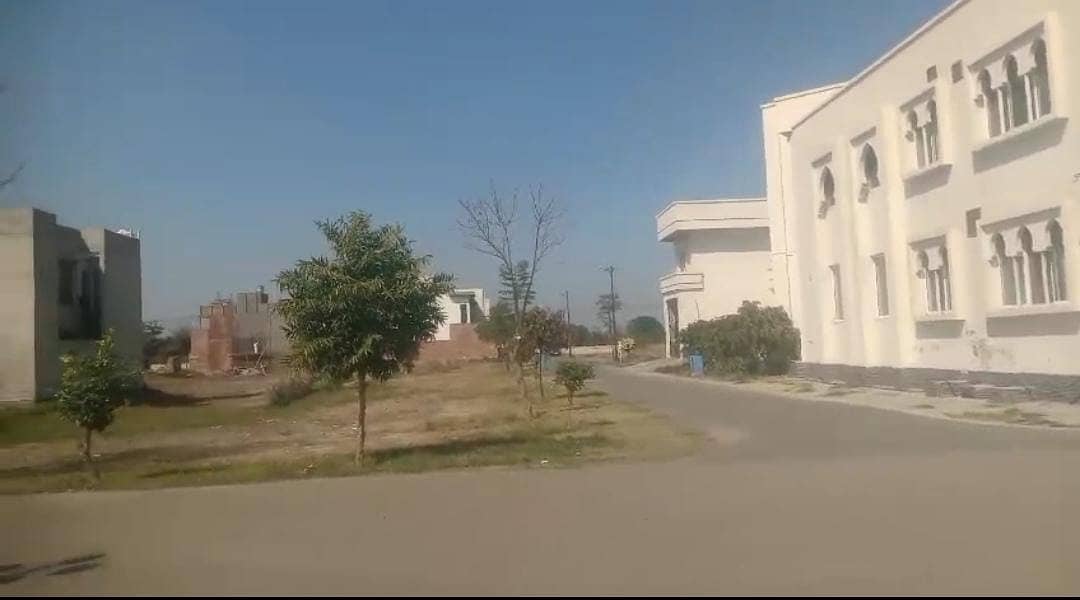 2 kanal plot located on ZEE Gardens shiekhupura Road Faisalabad. 1