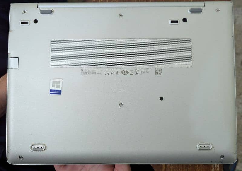 HP elitebook g5 touchscreen gaming 4