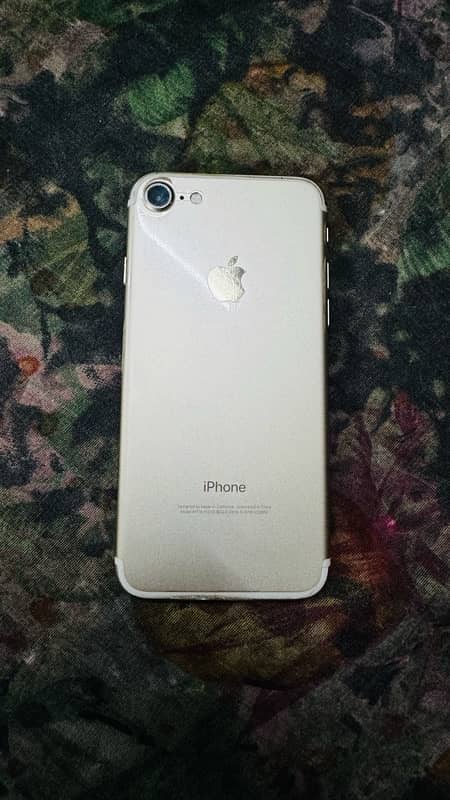 IPhone 7   128gb 0