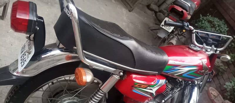 Honda 125 for sale - 2023 model 4