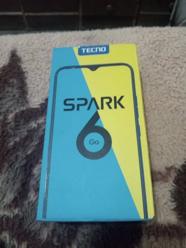 mobil dabba charger blue clour me he Techno spark 6 go 4gb 64gb 0