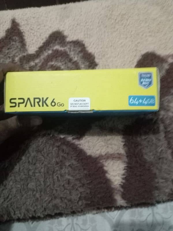 mobil dabba charger blue clour me he Techno spark 6 go 4gb 64gb 2